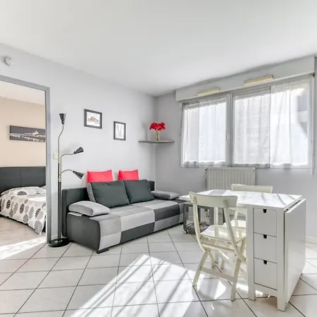 Guestready - Comfort & Charm In Lyon's Heart